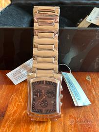 Orologio mai usato ancora con il cartellino