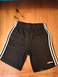 pantaloncini corti Adidas 