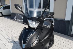 Kymco People S 125i 1.800km