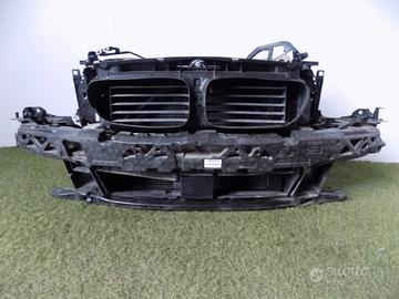 Kit fascia anteriore / radiatore BMW 5 F10 LCI 125