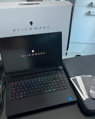 Notebook Alienware M15 R7 + Custodia