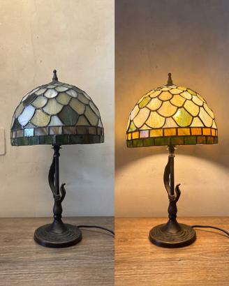Lampada da tavolo stile Tiffany