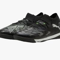 Abbigliamento (scarpe da calcio) 