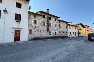CASA RUSTICA CON POTENZIALE STRAORDINARIO