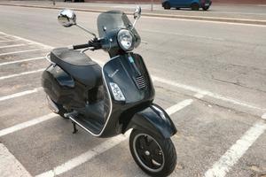 Vespa 300 GTS 