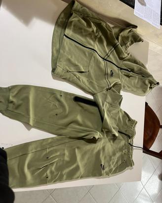 Completo tuta Nike tech fleece (felpa pantaloni)