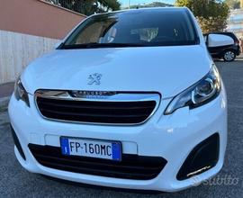 Peugeot 108 VTi 68 1.0 benz. Ideale per neopatenta