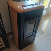 stufa a pellet Ravelli