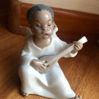 Porcellana LLadrò- Angelo con il Flauto