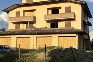 Appartamento di 110 m² con 4 locali e box auto a U
