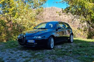  ALFA ROMEO 147 1.9 JTD 16V Distinctive 
