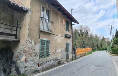 RUSTICO A CASTIGLIONE TORINESE