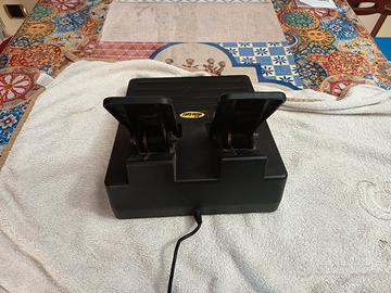 volante con pedaliera per PlayStation 