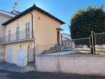 Casa semindipendente