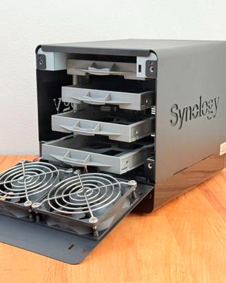 NAS Synology DS414j 4 Bay senza Hard Disk