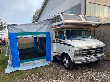 Camper mansardato