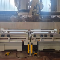 Centro di lavoro CNC