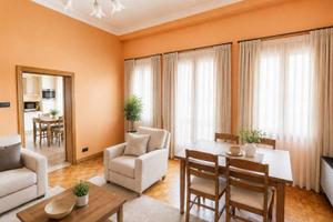 Appartamento di 155 m² con 5 locali e box auto a E