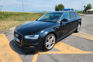 Audi A4 S-LINE