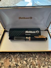 Penna stilografica Pelikan F fine M 200 nuova