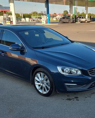 Volvo V60 D4 Momentum - Manutenzione ufficiale