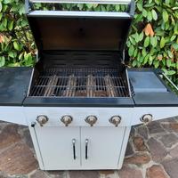 BARBECUE A GAS