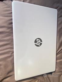Notebook  HP  13 pollici usato solo qualche ora