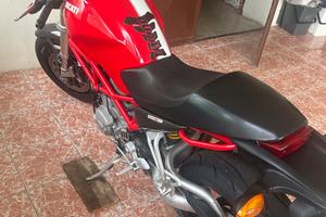Ducati Monster s2r 1000