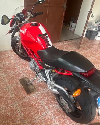 Ducati Monster s2r 1000