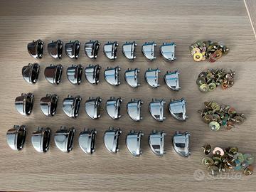 32 blocchetti con viti per batteria