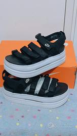 Sandali sportivi con plateau Nike n.38