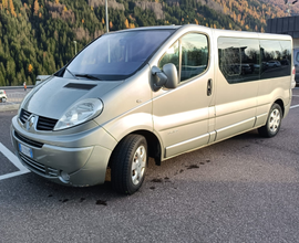 Renault Trafic 2.5 Passenger 9 posti passo lungo