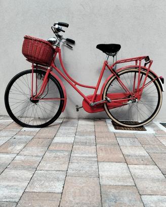 Bicicletta donna Olandesina con cestino