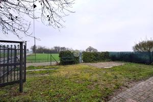 CASA DI CORTE A SAN GIORGIO PIACENTINO