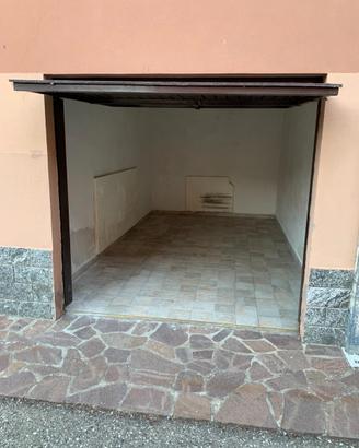 Garage box auto a Bobbio (PC)