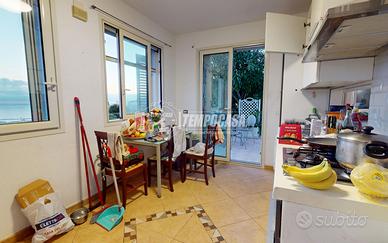 0AC64900 - VILLA INDIPENDENTE CON VISTA MARE