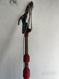 Tagliarami telescopico manuale
