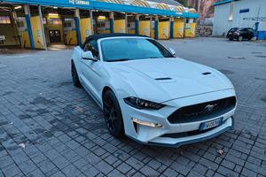 Ford mustang italiana full optional