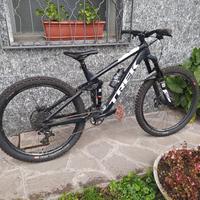 bici da enduro trek remedy 8