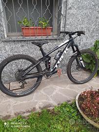 bici da enduro trek remedy 8