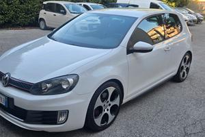 Volkswagen Golf 2.0 TSI 3p. GTI