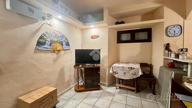 MONOLOCALE A PISTOIA