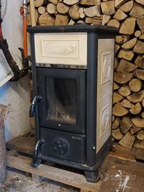 Stufa a legna Nordica 