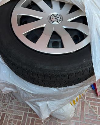 4 gomme invernali con cerchi VW polo (2024)