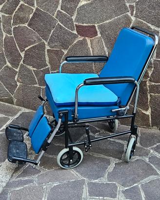 Carrozzina imbottita SURACE con WC +cuscino 
