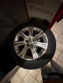 Pneumatici e cerchi diamantati range rover evoque