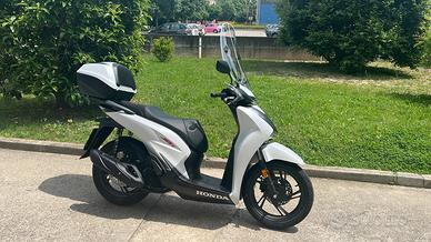 Honda SH 125 Sport