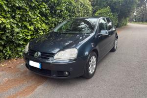VW Golf 1.6 8v GPL  Confortline x Neopatentati