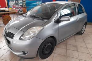 Toyota Yaris 1.3 3 porte Navi