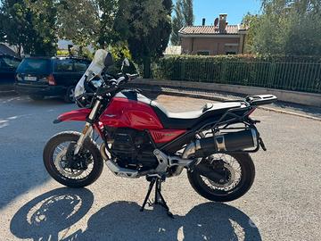 Moto Guzzi V85 TT 850 – 2021 – Solo 3.000 km